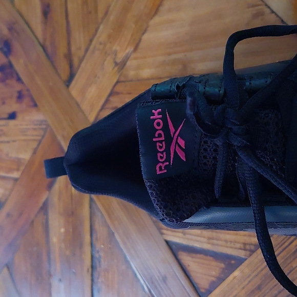 Shoes - Picture 3 of 4